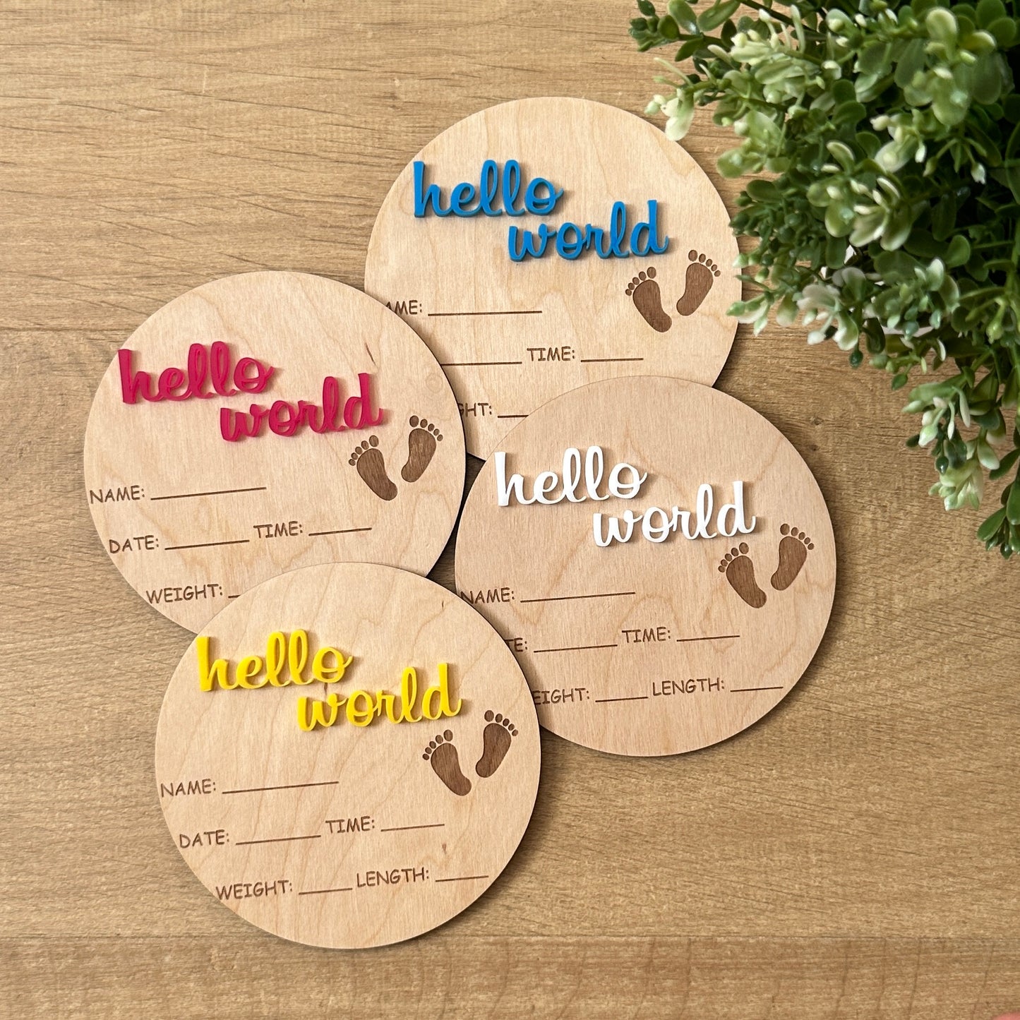 Визитка за новородено "hello world"